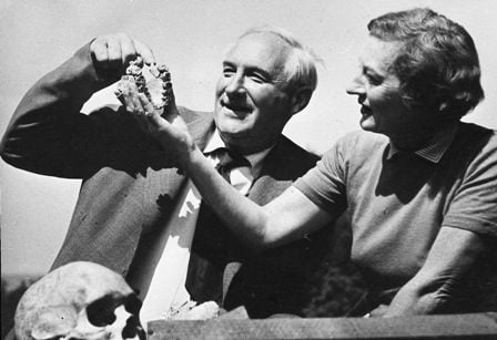 Louis and Mary Leakey with the jaw of Zinjanthropus. Photo by Des Bartlett from The Leakey Foundation archive.